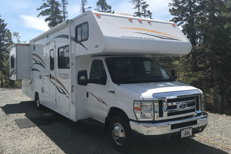 2010 Winnebago 31 x