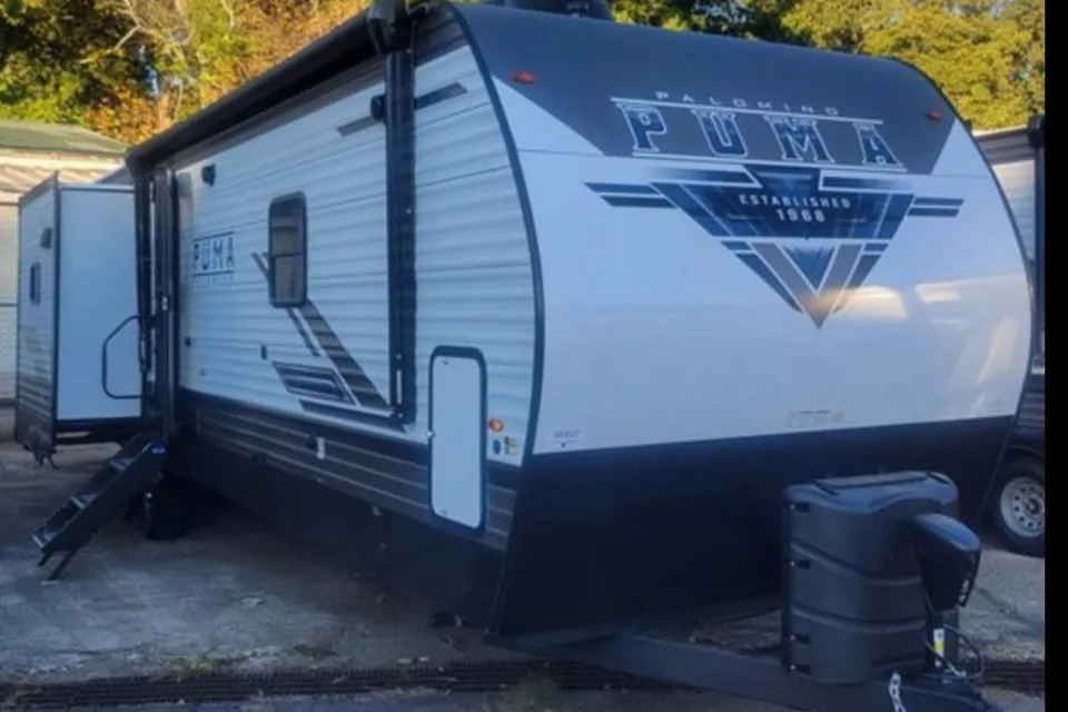 Rent my 2022 Palomino Puma 32BHFS from 115/night RVezy