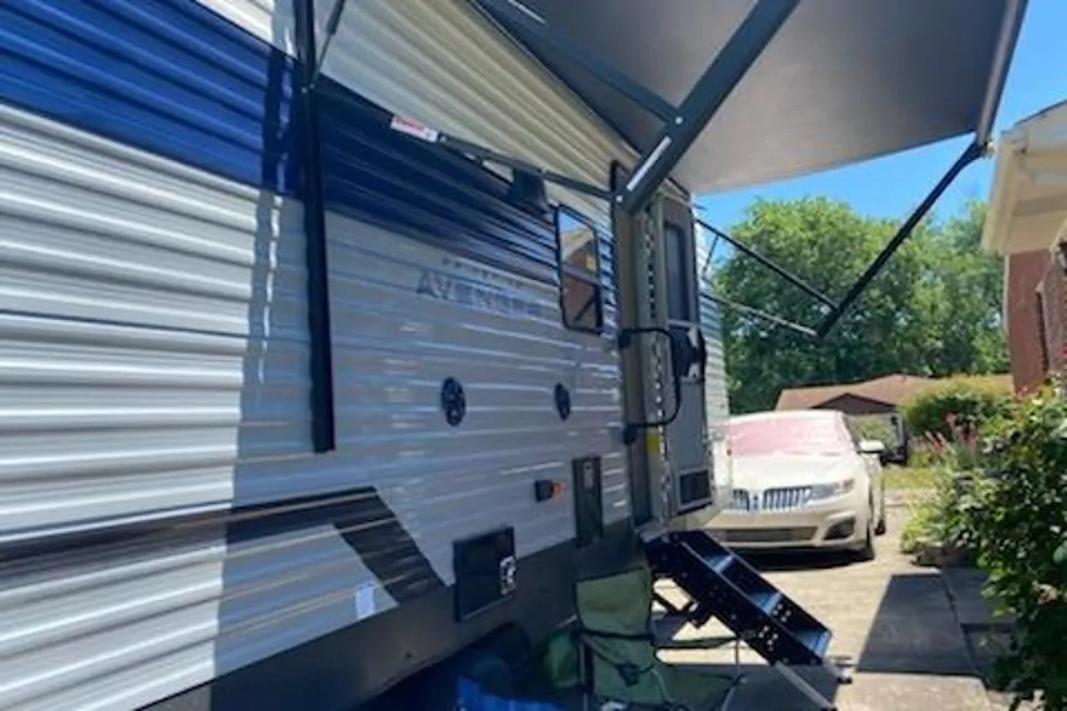 Angela's Prime Time Avenger Travel Trailer in Louisville, Kentucky