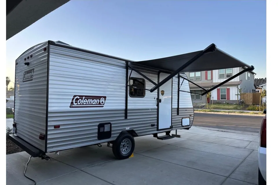 2023 Coleman Lantern 17b