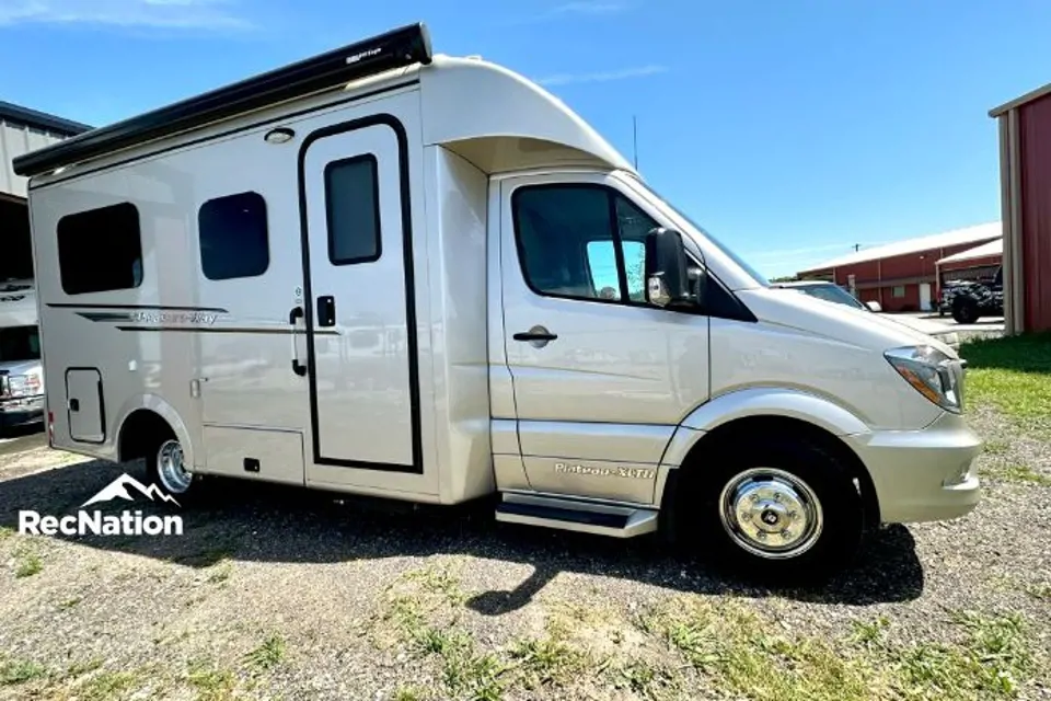 2019 Pleasure-Way Plateau XLTD