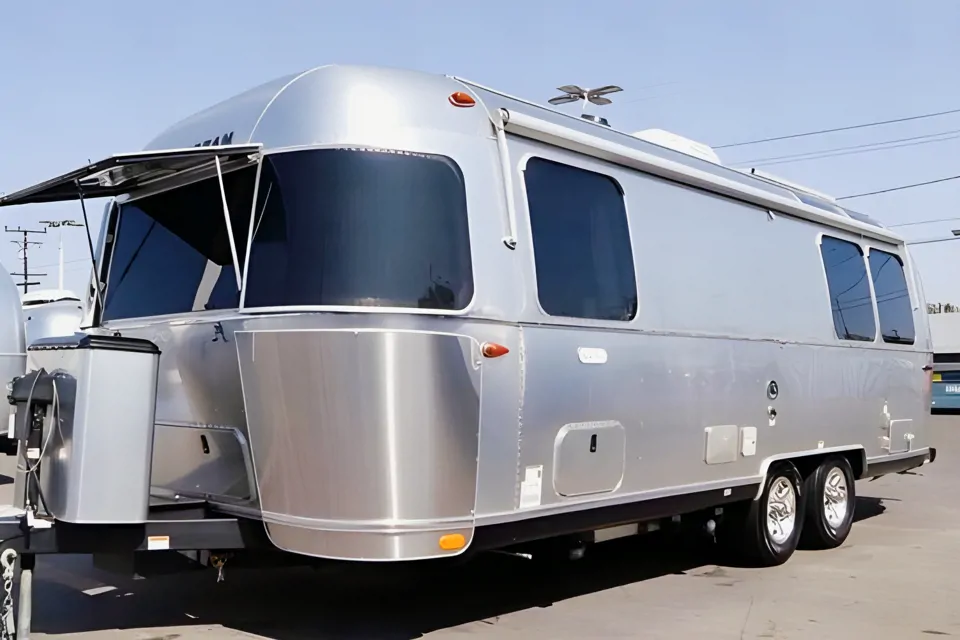 Rent my 2022 Airstream Flying cloud from 300/night RVezy