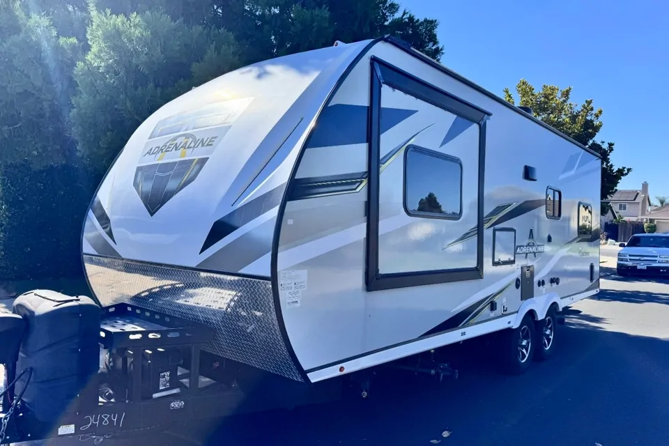 2022 Coachmen Adrenaline 21LT