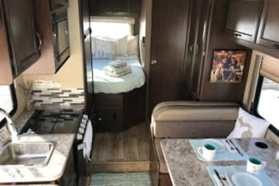 2019 Thor Motor Coach Four Winds 22E