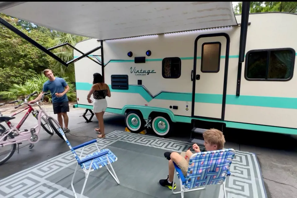 2021 Gulf Stream Vintage Cruiser 23 BHS