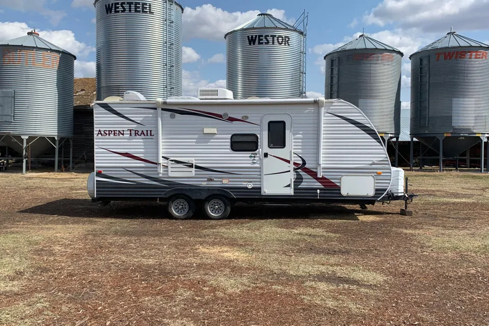 2013 Dutchmen 2500bh