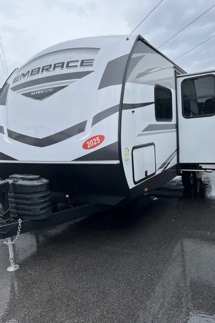 2025 Cruiser RV Embrace EL22RB