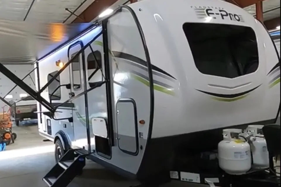 2023 Flagstaff 19FD