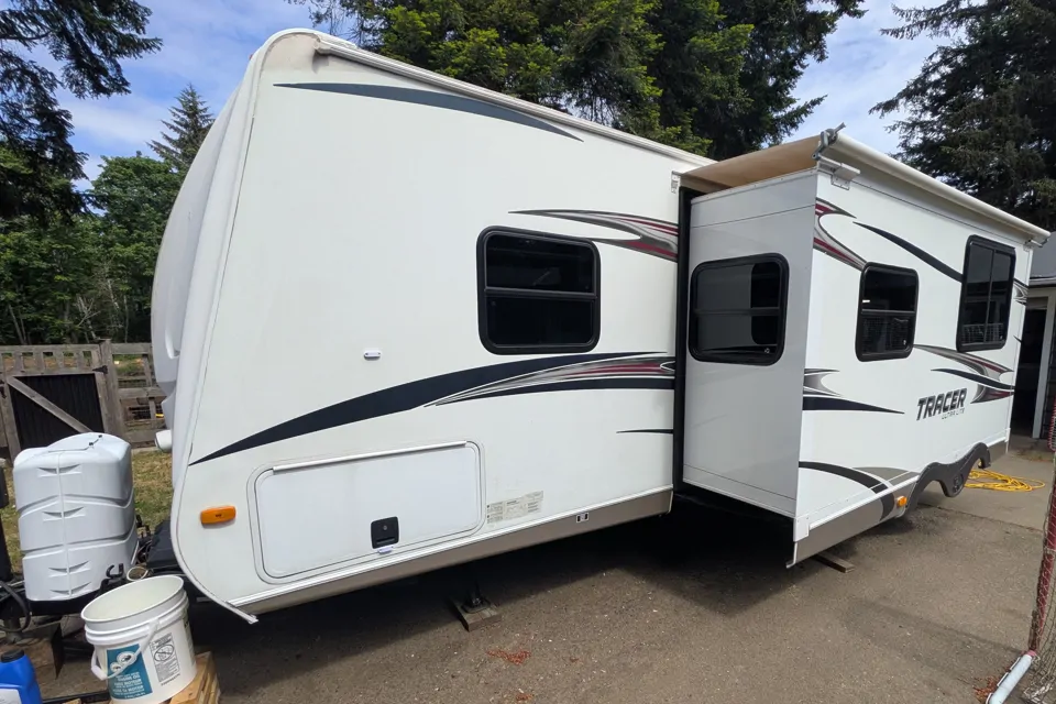 2012 Forest River Tracer 2670BHS