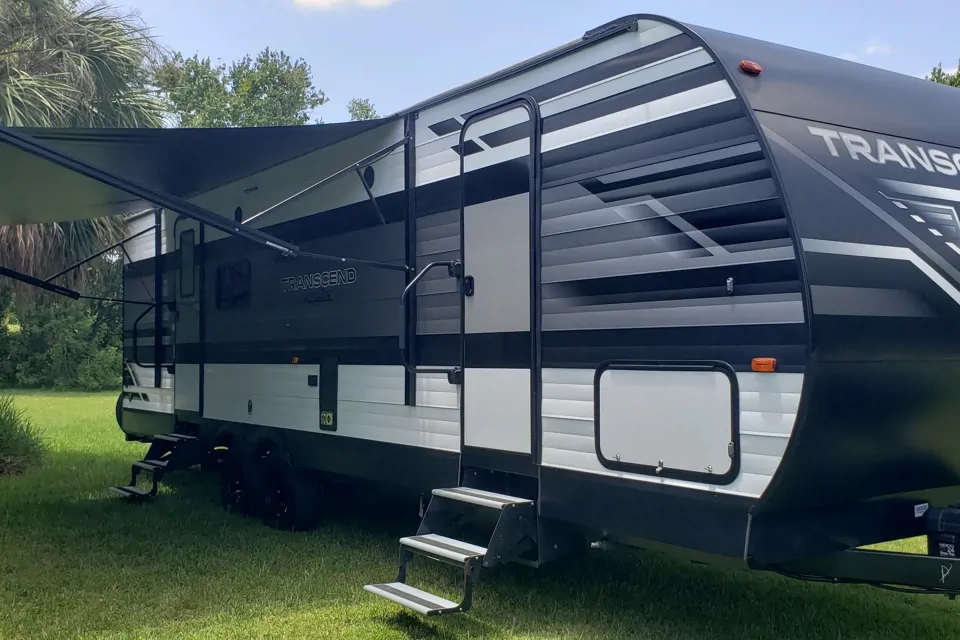  2022 32 ft Trailer-Let the adventures begin!!! in Gibsonton, Florida