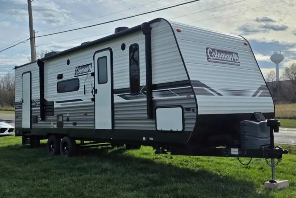 2022 Coleman Lantern 263bh 