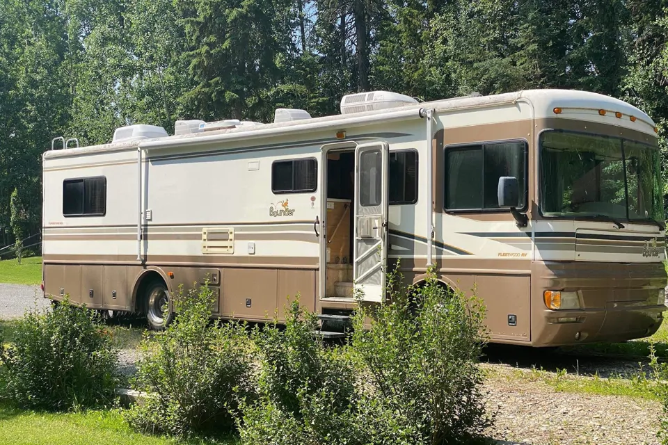 2000 Fleetwood Bounder