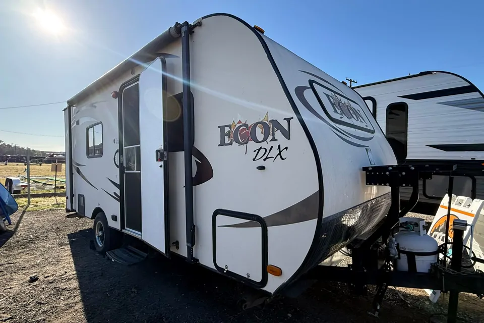 2016 Pacific Coachworks Econ E16RB