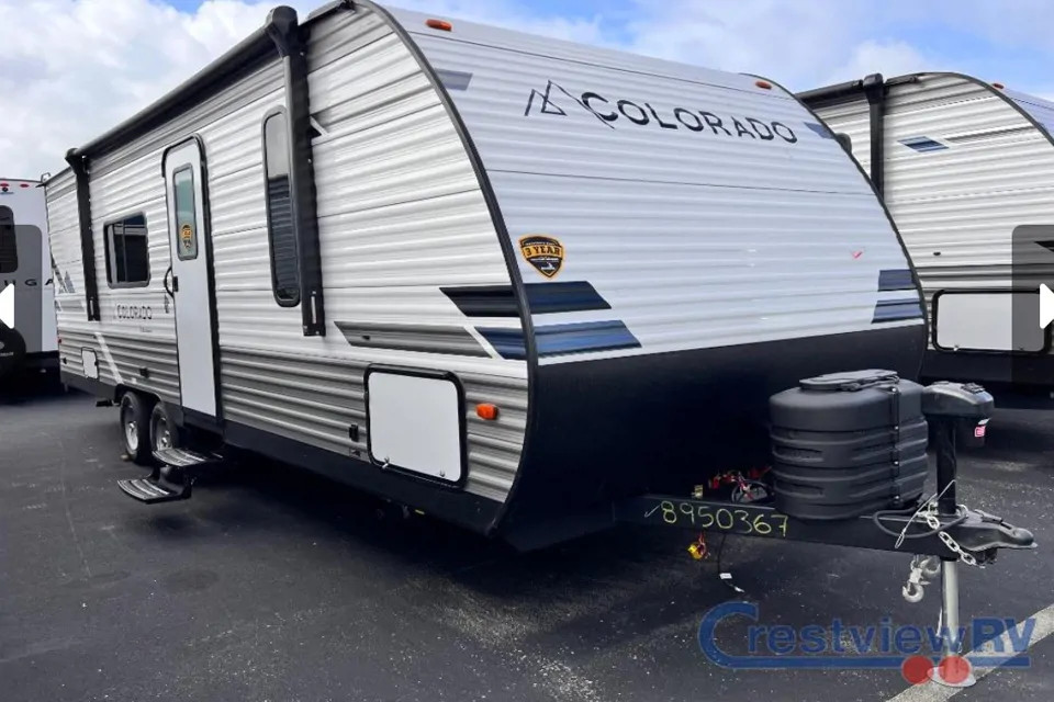 Brand new Dutchmen Colorado 2024 24 bhc Travel Trailer in Johnson-City, Texas