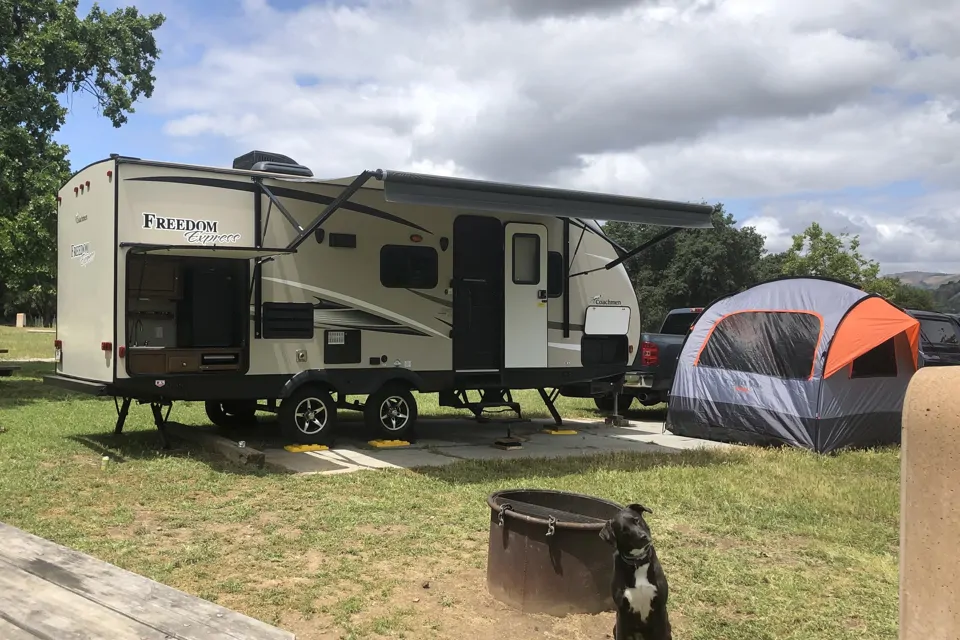 2017 Coachmen Freedom Express 231RBDS