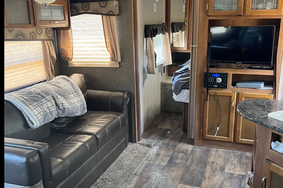 The Happy Glamper! - Sleeps 8-10! Keystone Springdale Travel Trailer à San-Jose, California