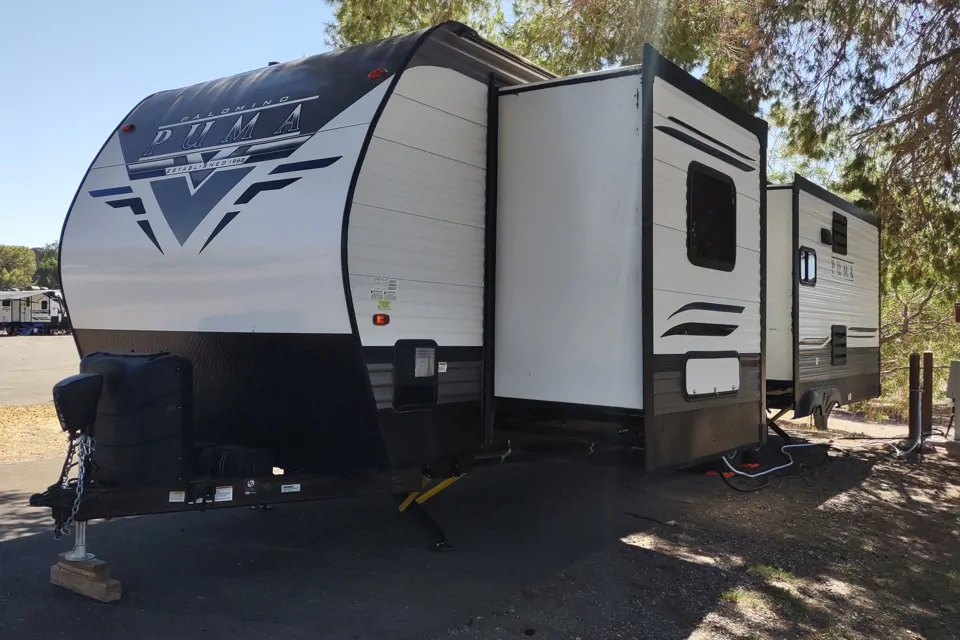 Luxury of Home on Wheels in Mohave-Valley, Arizona