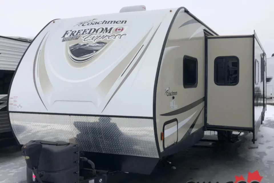 2017 Coachmen Freedom Express 312BHDS