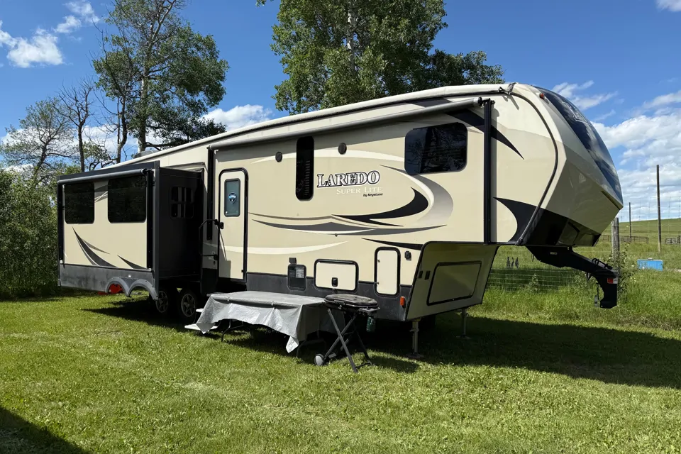 2018 Keystone Laredo