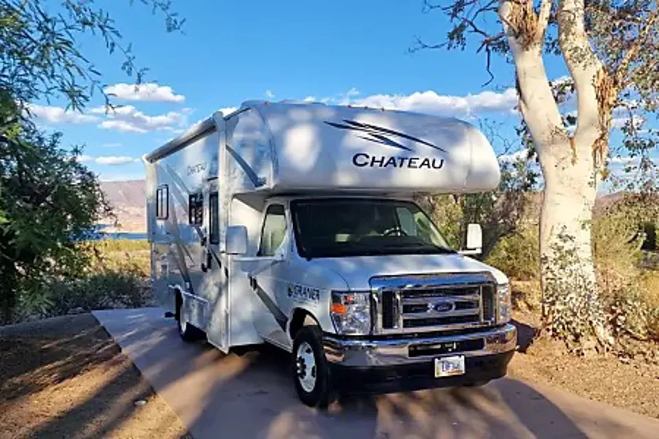 2027 Thor Motor Coach Chateau