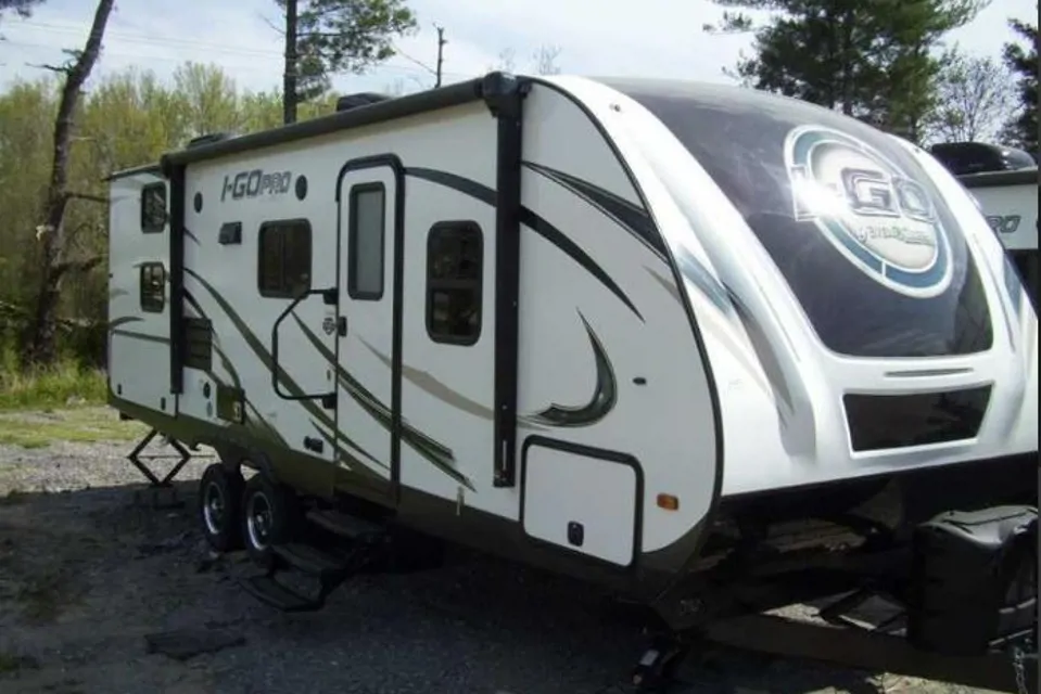 IGO PRO Bunk House Travel Trailer sleeps 8 in Millersville, Maryland