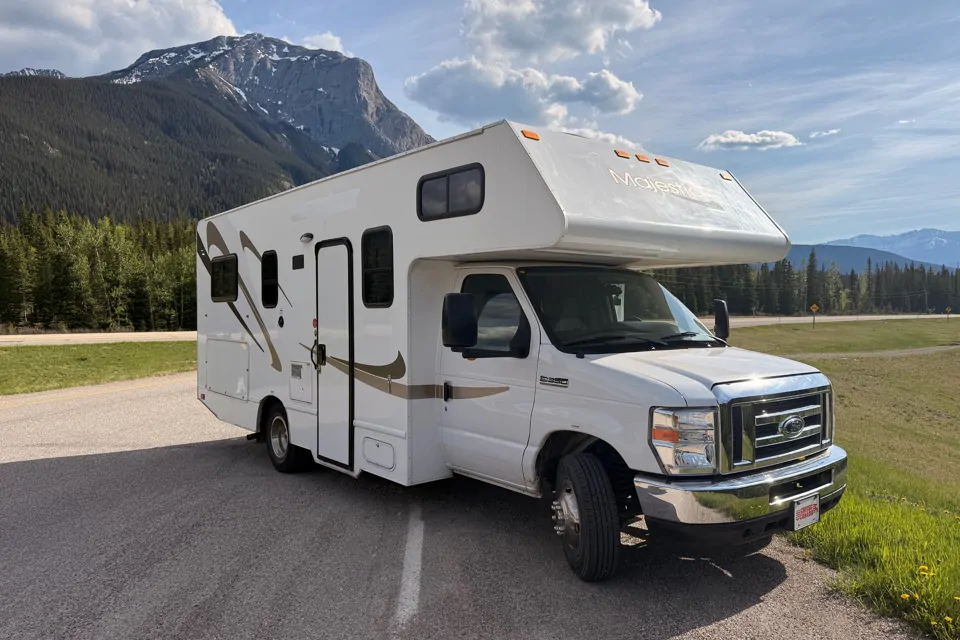 2020 Thor Motor Coach Majestic