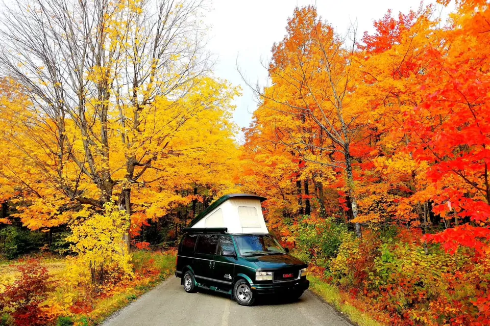 1999 GMC Safari condo