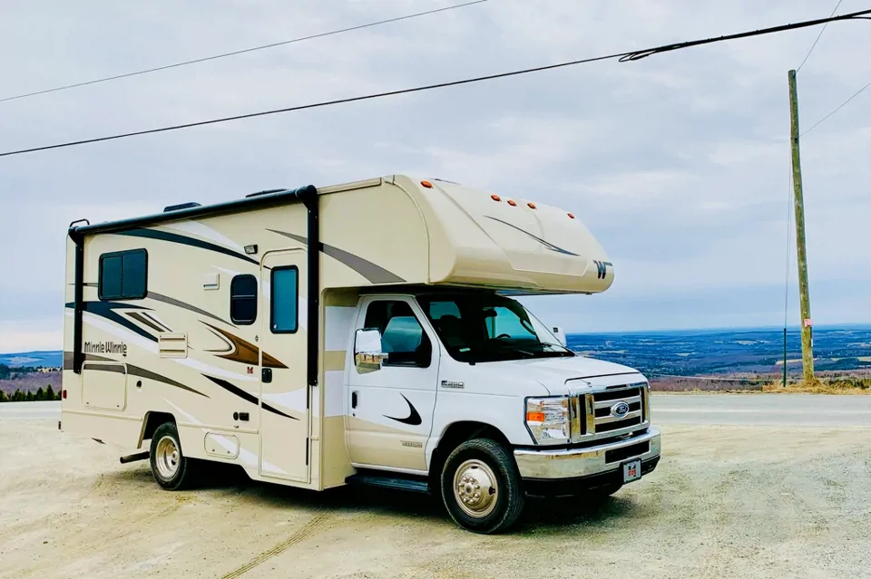 2020 Winnebago Minnie Winnie 22R