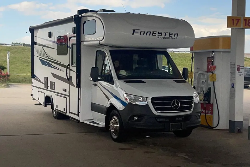 Angel's Mercedes-Benz Forester 240it Class C in Pembroke-Pines, Florida