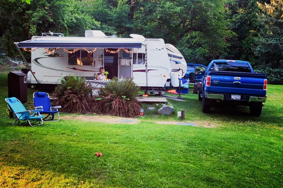 Mark's Nash 22GQ Travel Trailer in Comox, British Columbia