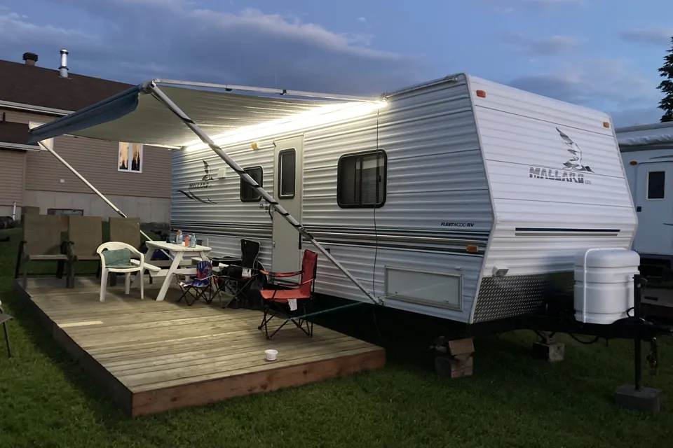 2004 Fleetwood Mallard 25z