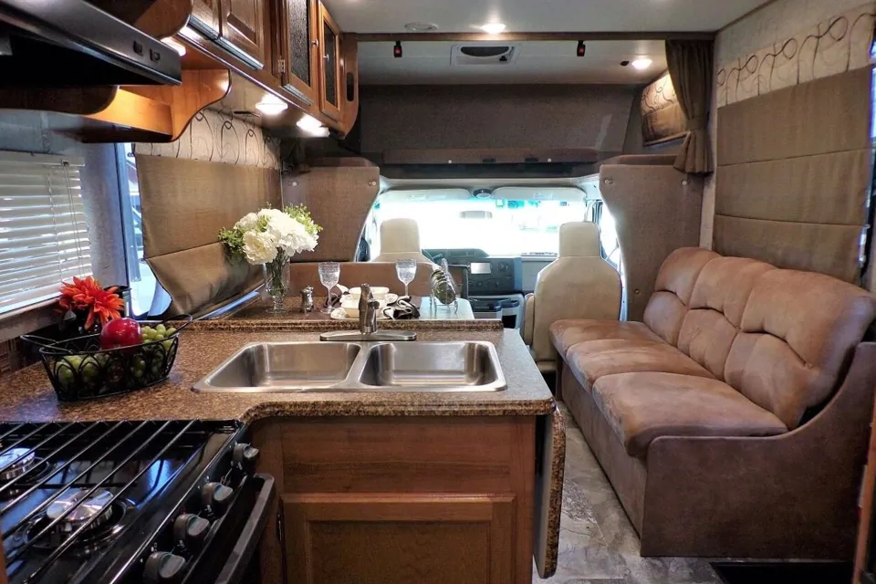 National Parks & The Mountains Are Calling! Coachmen Leprechaun Class C "Chickaletta" in Durango, Colorado