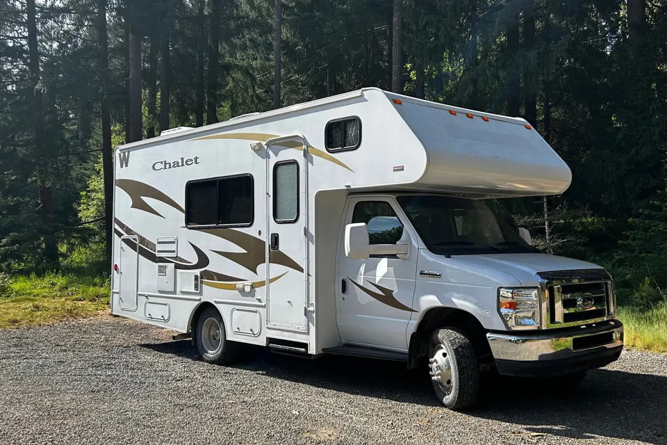 2014 Winnebago Chalet