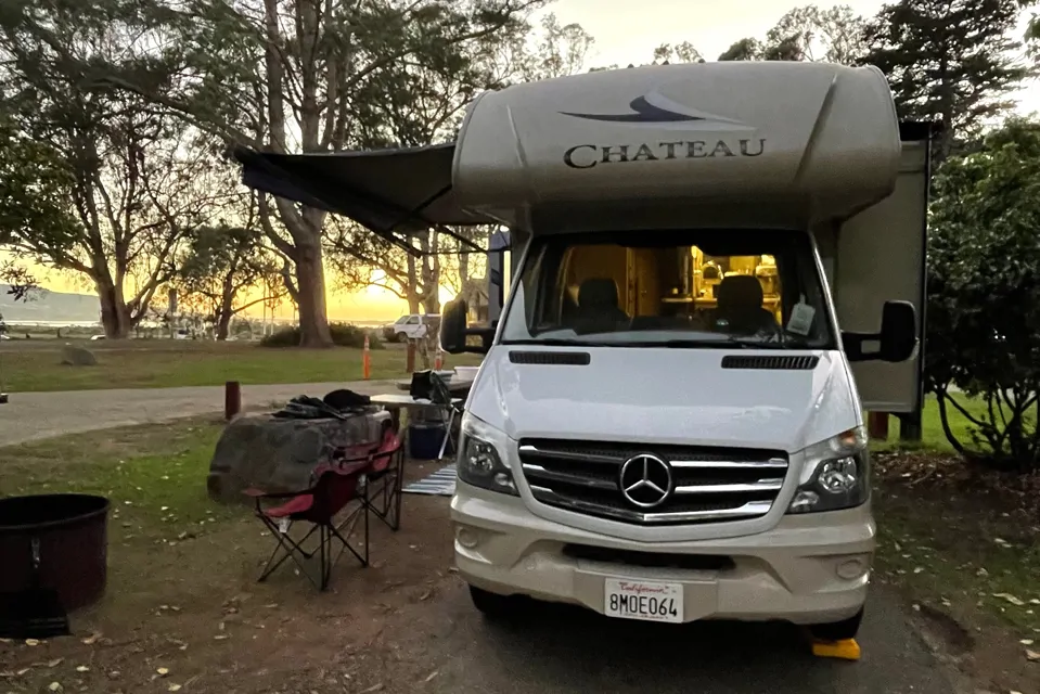 2020 Thor Motor Coach Chateau Sprinter 24 DS