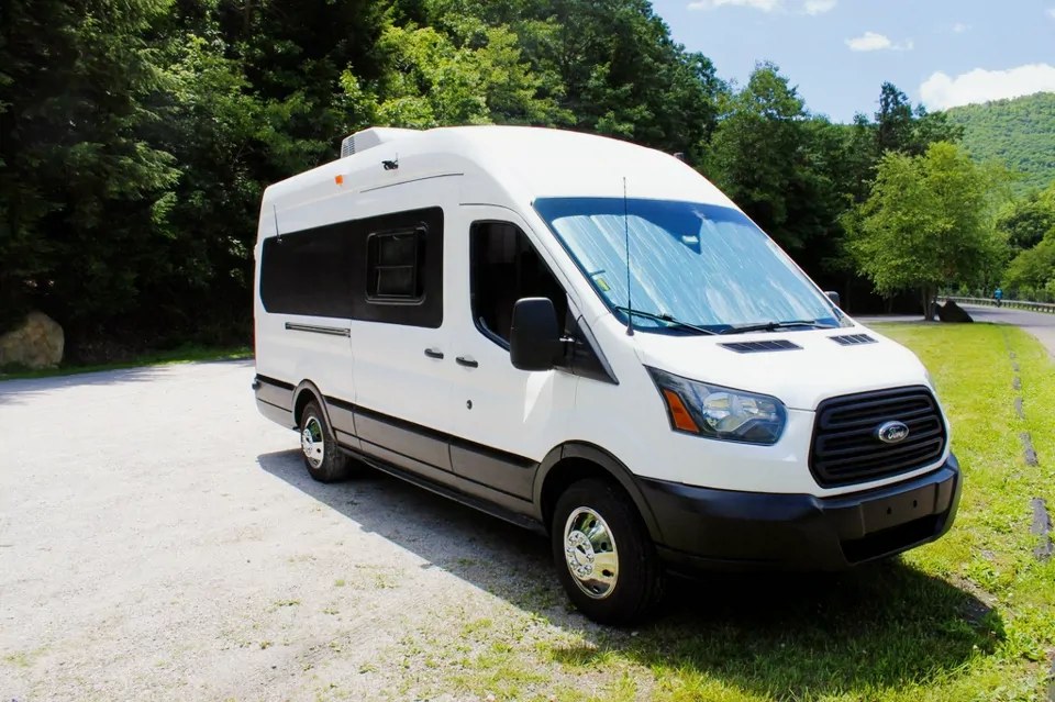 The Adventure Rig- flexible seating, 150 free miles/day, supplies included! in Glenside, Pennsylvania