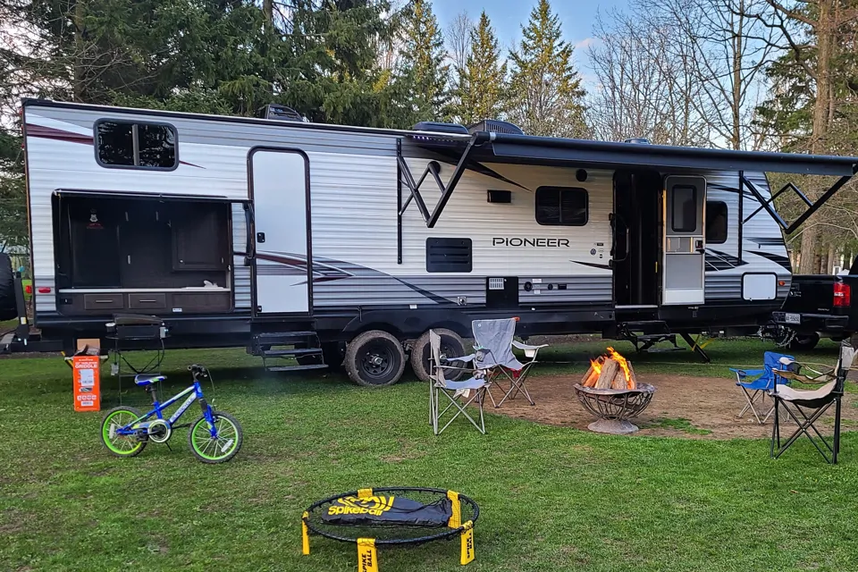 2021 Heartland Pioneer DS320