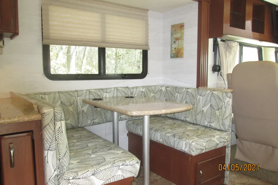 Teri's Thor Motor Coach ACE Class A in Pataskala, Ohio