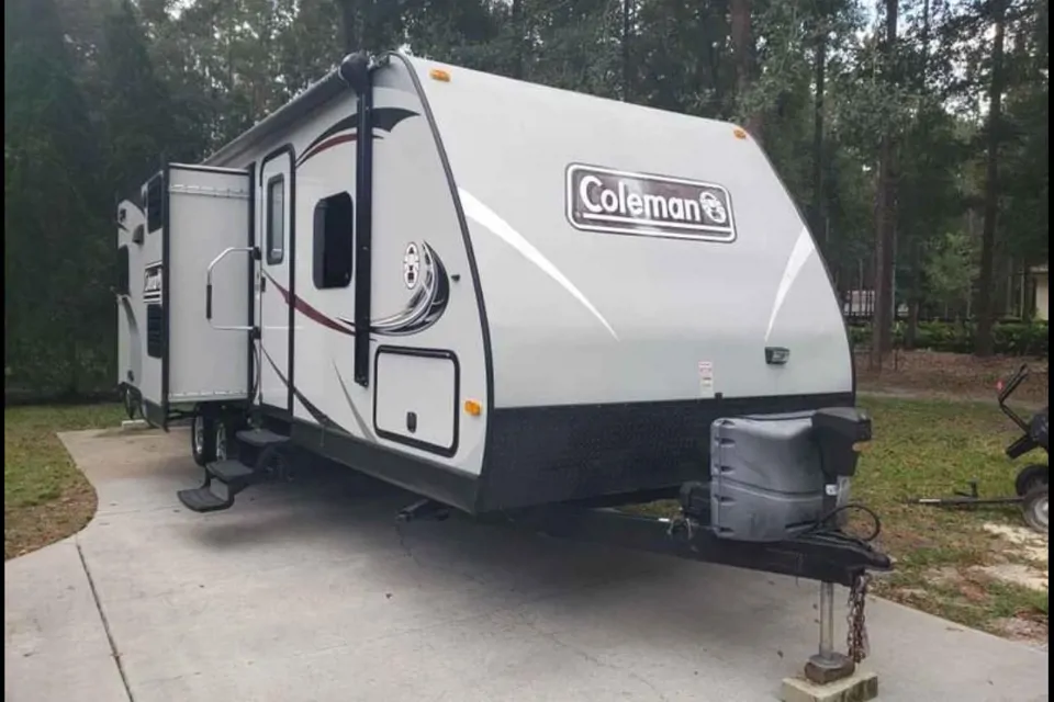 2014 Coleman Explorer 271 RB