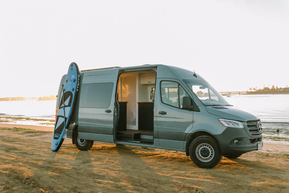 VanWild's Mercedes-Benz Sprinter 170 Campervan in San-Diego, California