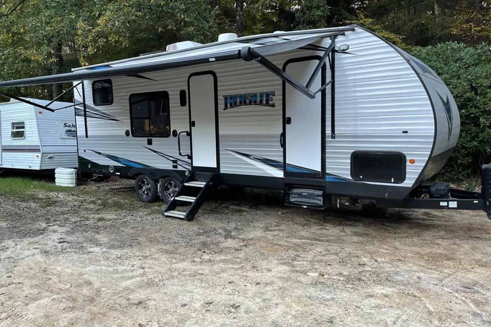 2020 Forest River Vengeance Rogue 25V
