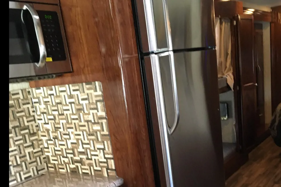 Donna's Coachmen Mirada Class A in Salisbury, Maryland