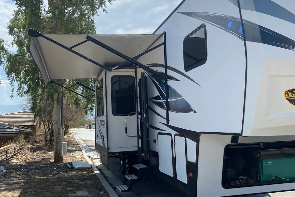 2018 Dutchmen Triton