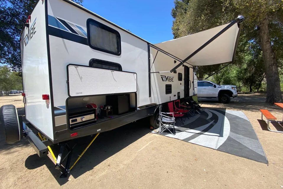 Chase's Forest River Vibe Travel Trailer à Temecula-, California