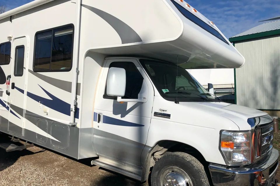 2008 Thor Motor Coach 31F