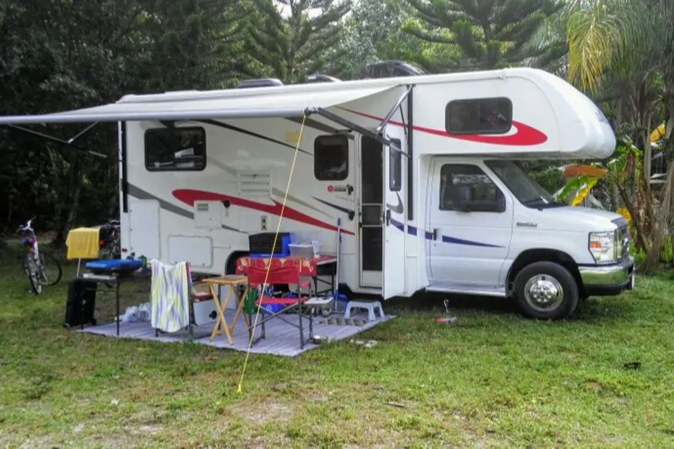 2017 Forest River Sunseeker 2290S-CD