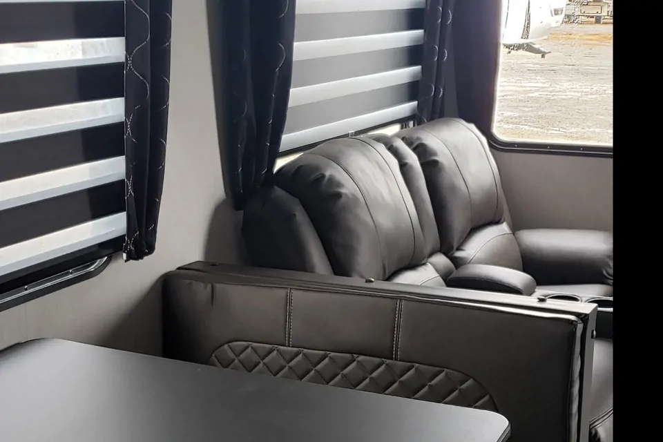 Turner's Forest River Sabre Fifth Wheel in Perris, California