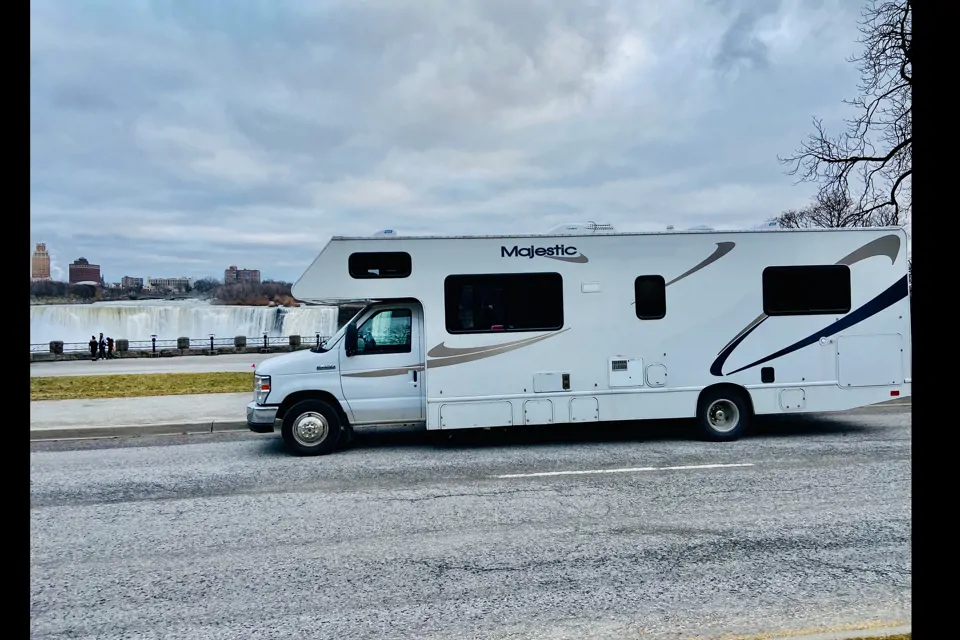 2011 Thor Motor Coach Majestic