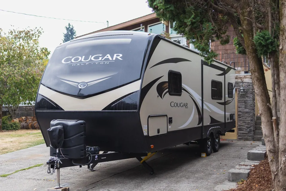 Sergie's Keystone Cougar Travel Trailer in Salem, Oregon