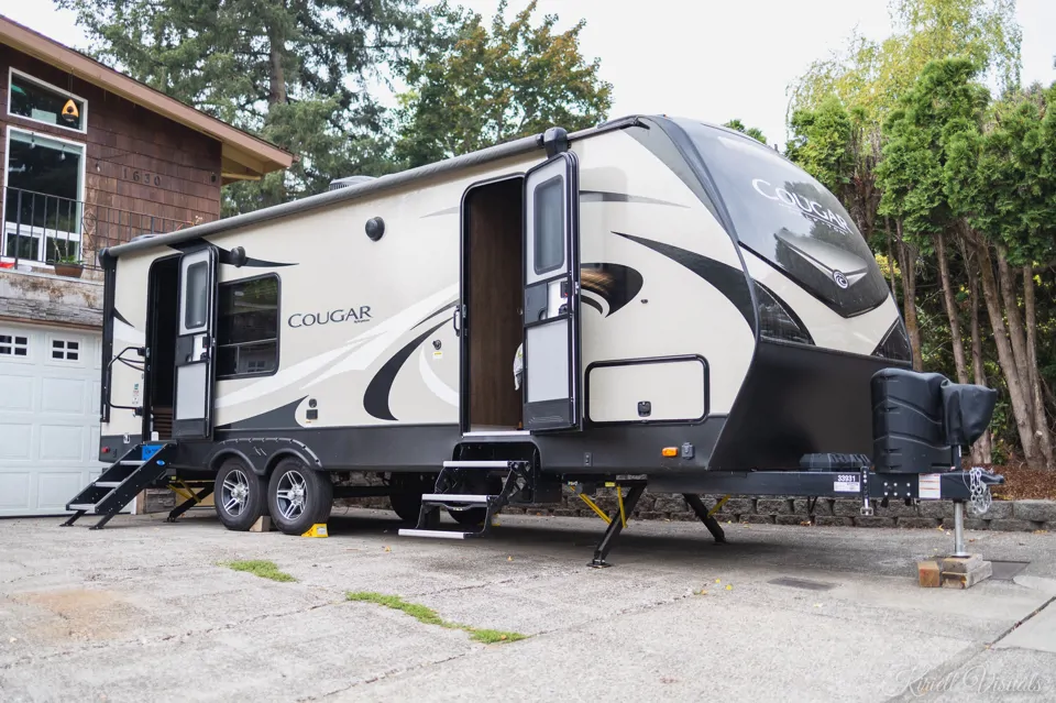 Sergie's Keystone Cougar Travel Trailer à Salem, Oregon