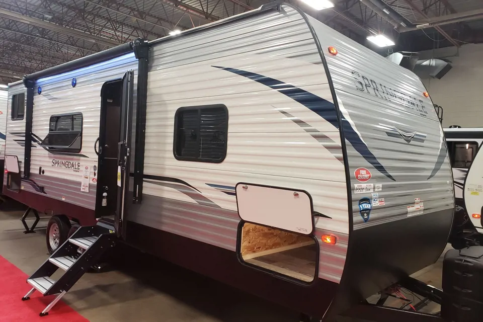 Robert's Keystone  Springdale  Travel Trailer in Moose-Jaw, Saskatchewan